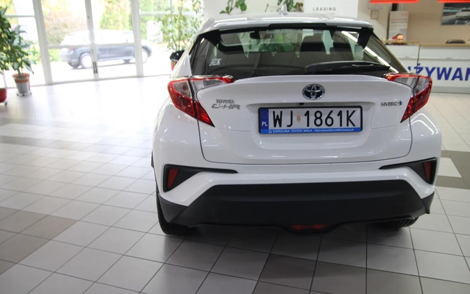 Toyota C-HR cena 87900 przebieg: 61000, rok produkcji 2019 z Strzelno małe 106